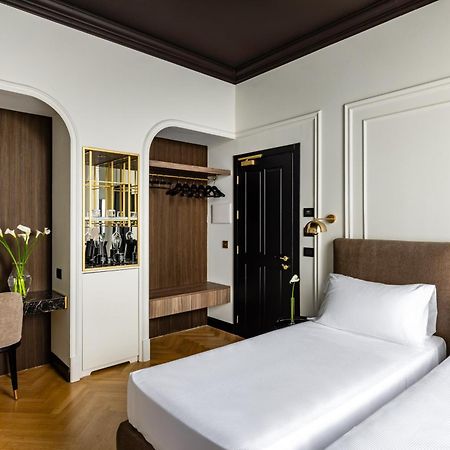 Hotel Continentale Trieste Bagian luar foto